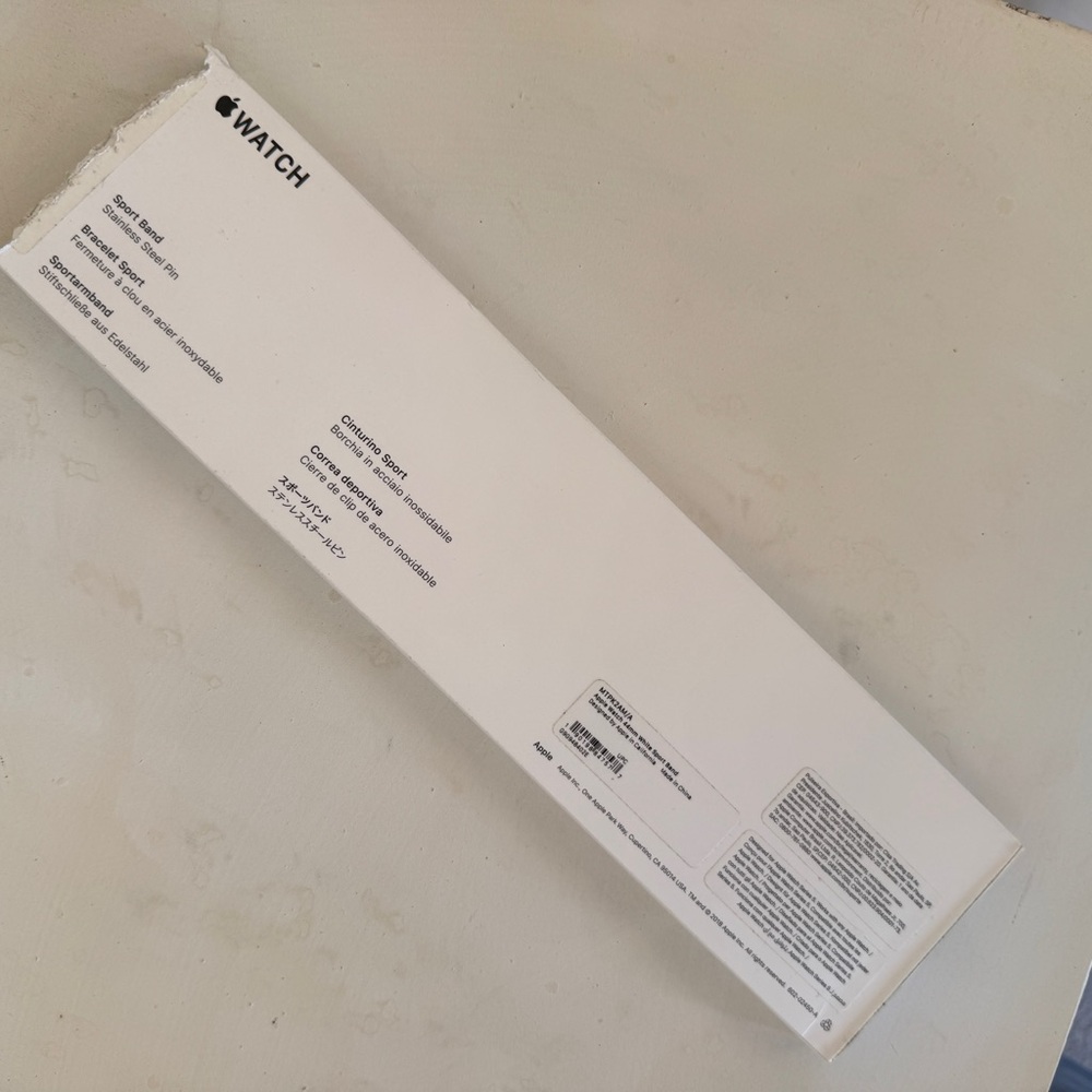 NWT - Apple Watch white Sport band - VH1 MTV MOON MAN -  LIMITED EDITION - Picture 8 of 9